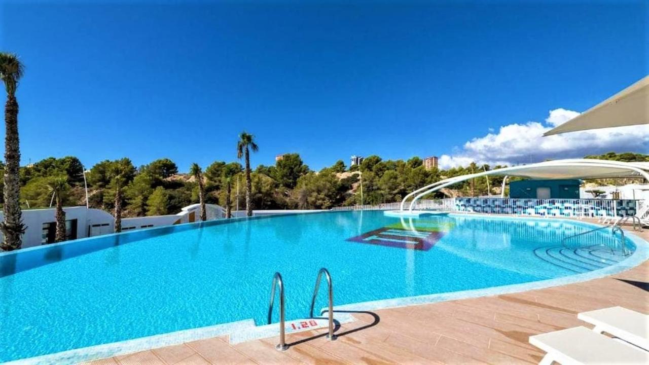 בנידורם Apartamentos Sunset Waves By Sonneil Rentals מראה חיצוני תמונה