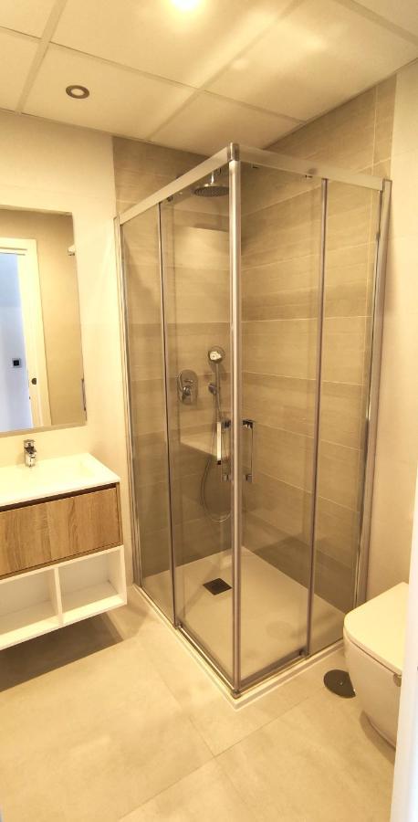 בנידורם Apartamentos Sunset Waves By Sonneil Rentals מראה חיצוני תמונה