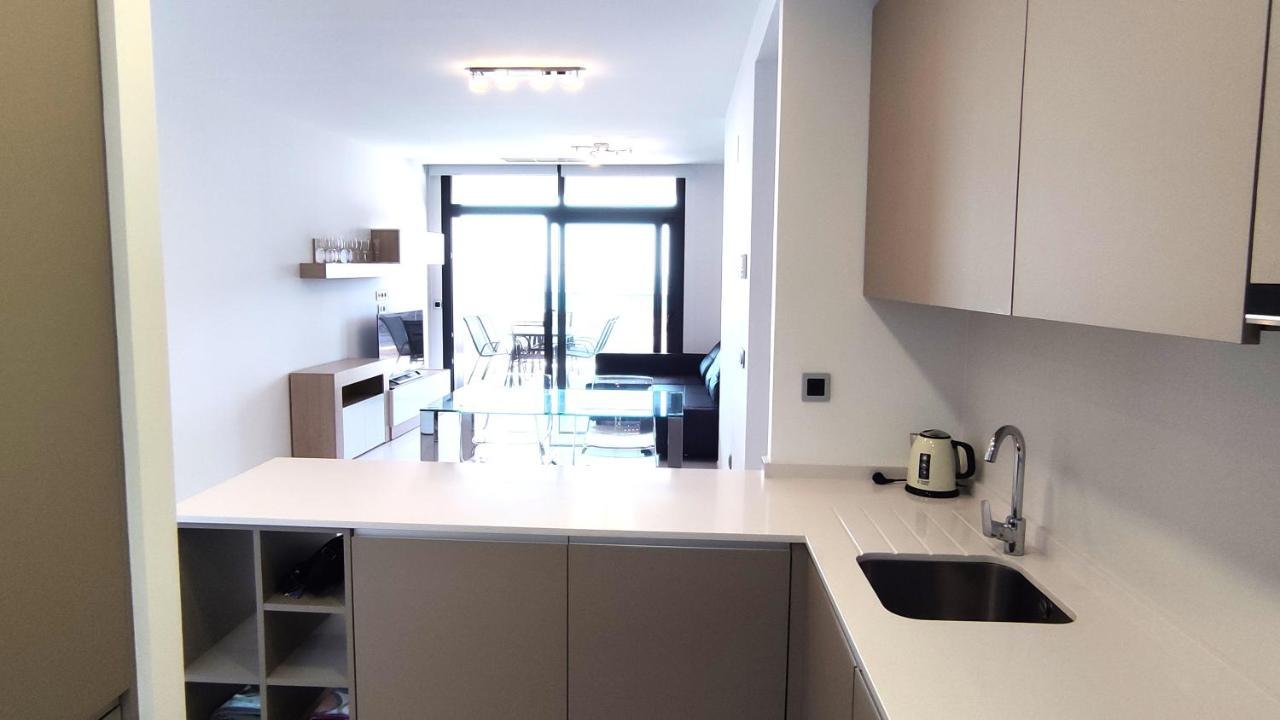בנידורם Apartamentos Sunset Waves By Sonneil Rentals מראה חיצוני תמונה