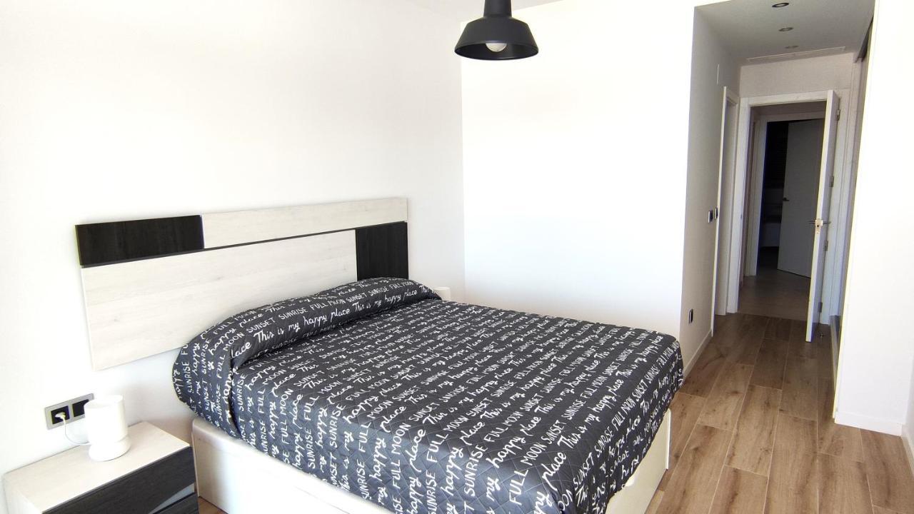 בנידורם Apartamentos Sunset Waves By Sonneil Rentals מראה חיצוני תמונה