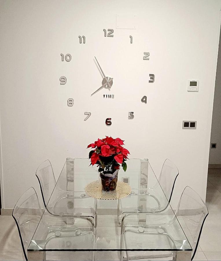 בנידורם Apartamentos Sunset Waves By Sonneil Rentals מראה חיצוני תמונה